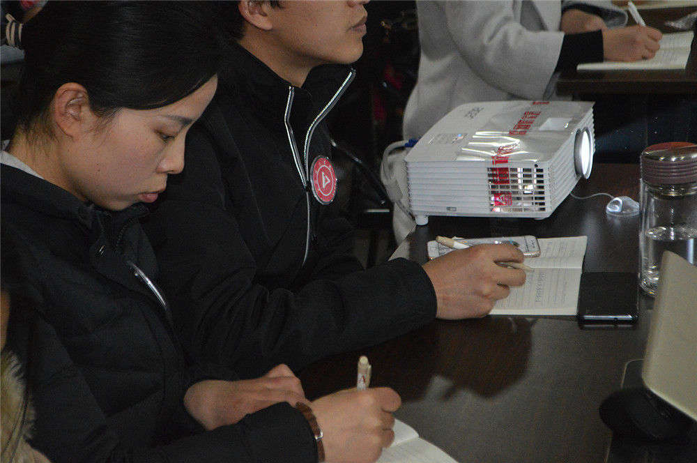 固诺商学院第十五届培训班正式开课DSC_0015-1.jpg